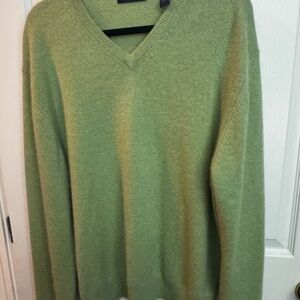 Grant Thomas light lime green V-Neck Sweater for Men